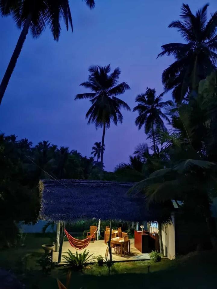 Hiru Villa Tangalle Buitenkant foto